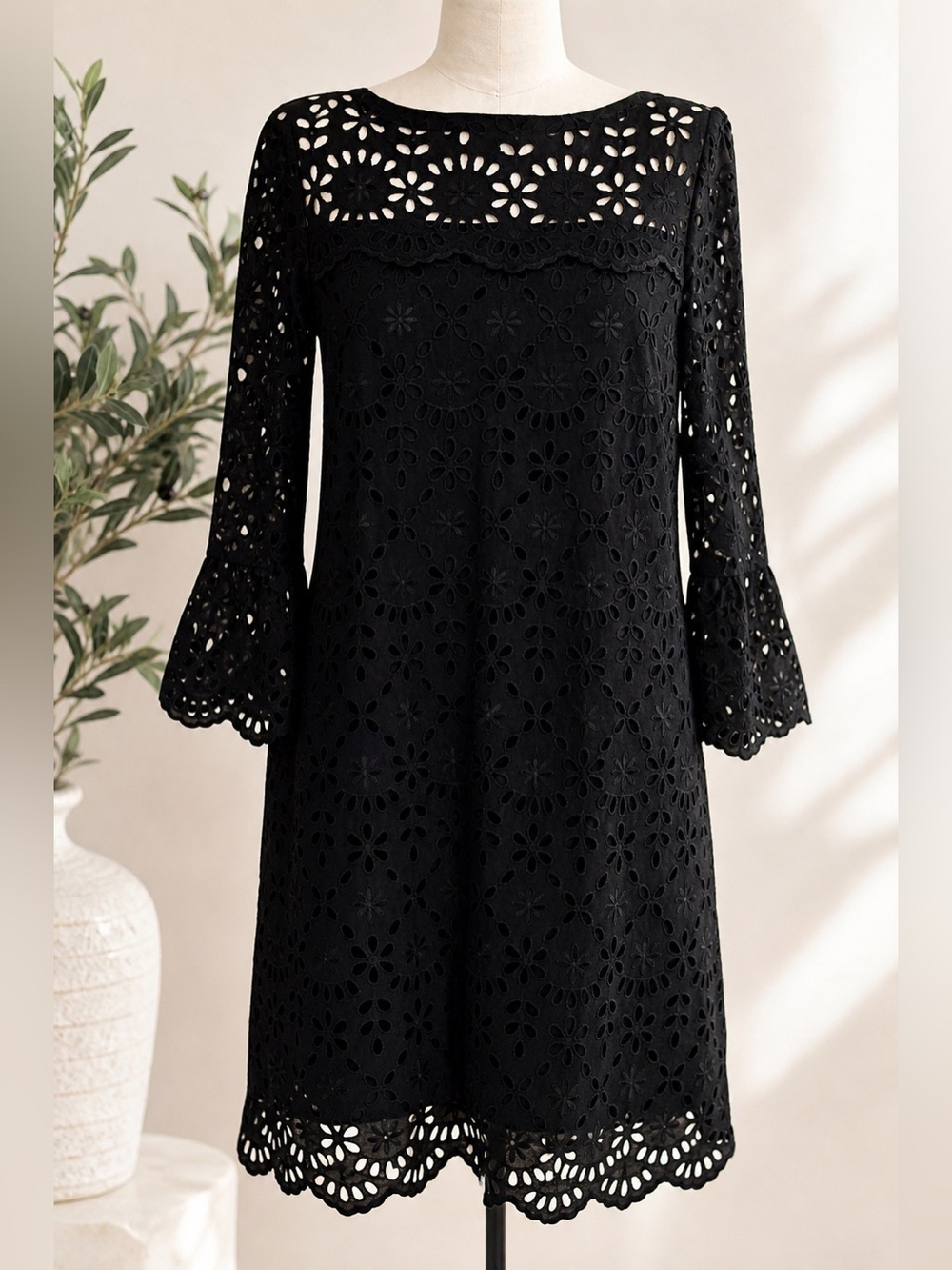 J.Crew Black Eyelet Lace Dress Scalloped Hem Size 4